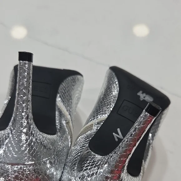 GUESS Silver Ankle Boots, Sz 6 Gentle Used - Picture 9 of 9